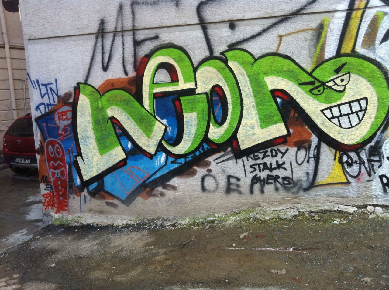 Graffiti Bombing in Turkey - Photo by neonlan (2017)
