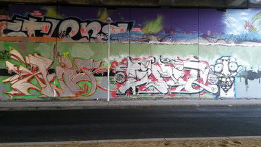 Graffiti Wall - Photo by neuneinsAwis - Awis91, x, LIMIT (2014)