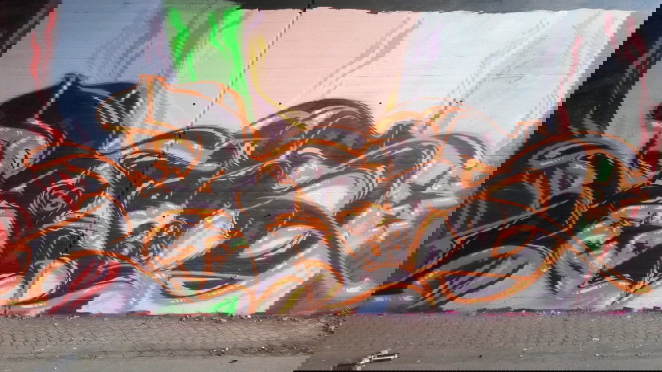 Graffiti Wall - Photo by neuneinsAwis - awis91 (2014)