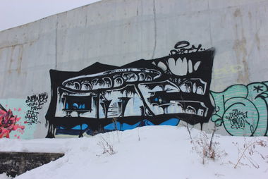 Graffiti Wall - Photo by newer88