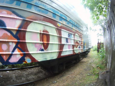 Graffiti Train - Photo by newer88