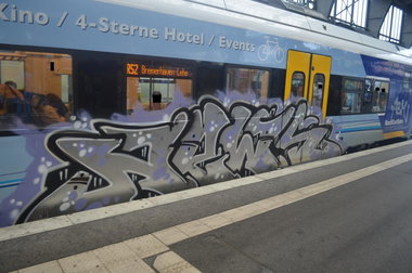 Graffiti Train - Photo by news