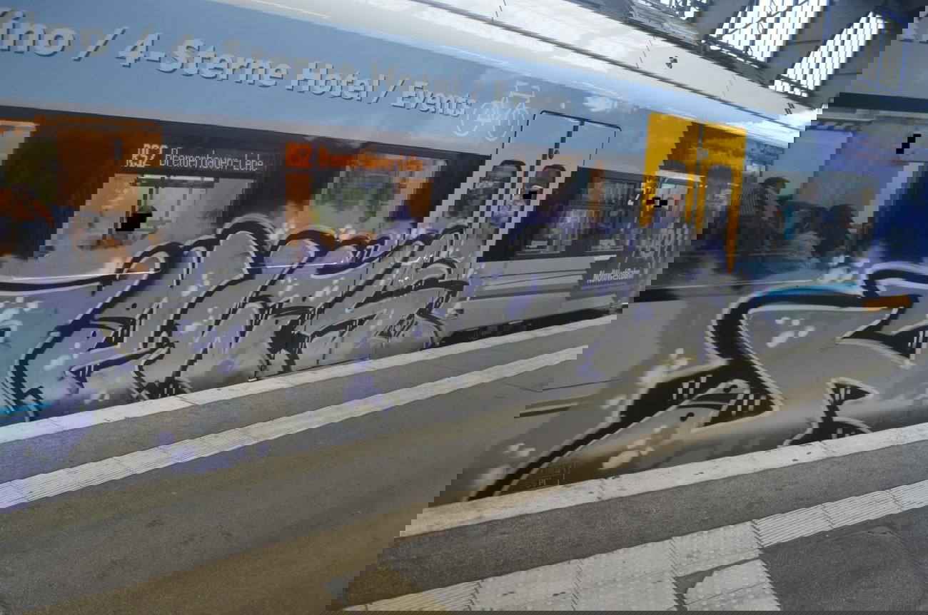 Graffiti Train - Photo by news