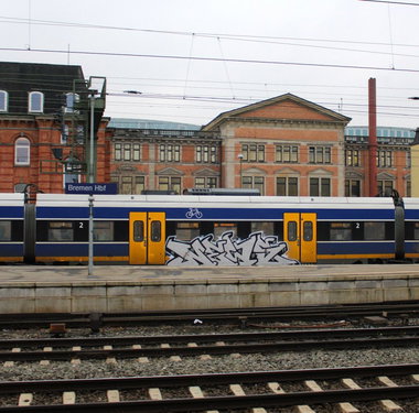 Graffiti Train - Photo by news