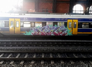 Graffiti Train - Photo by news (2014)
