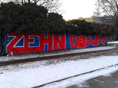 Graffiti Wall - Photo by nic - jam, !!!