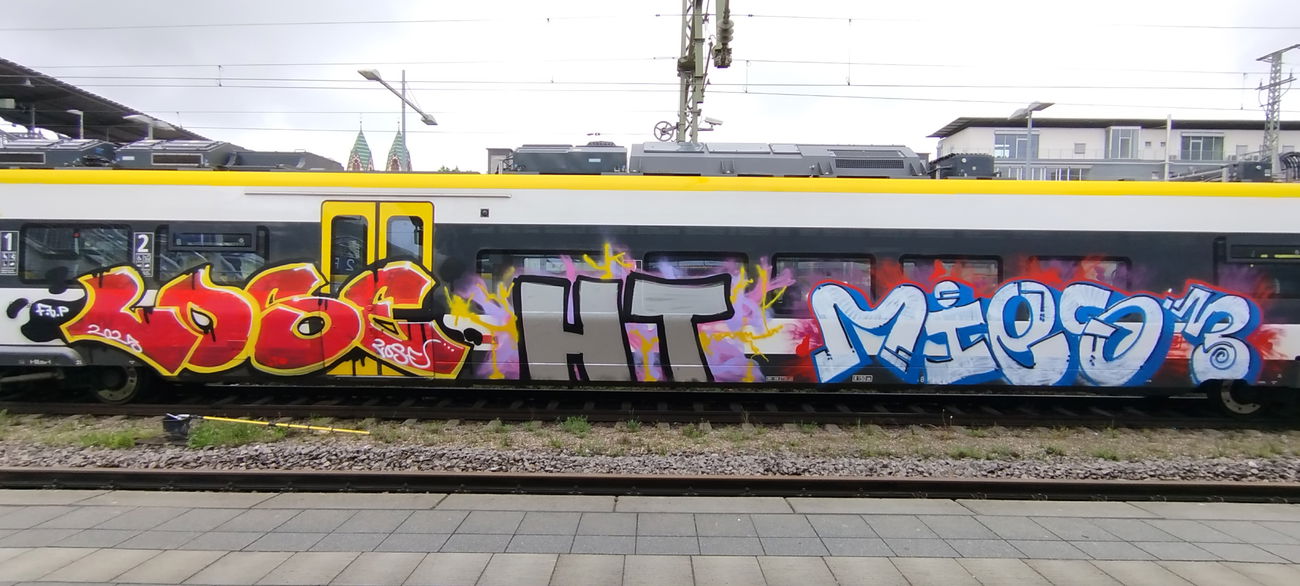 Graffiti Train in Freiburg - Photo by nice - 2025, freiburg, trainwriting (2025)