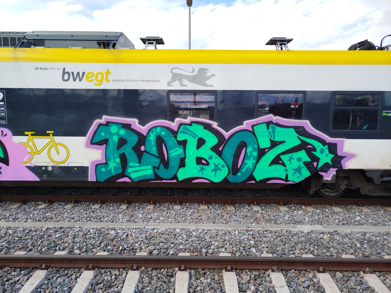 Graffiti Train - Photo by nice - trainwriting, bawü, 2025 (2025)