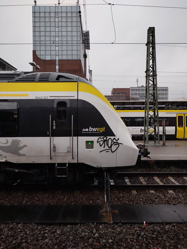 Graffiti Train - Photo by nice (2026)