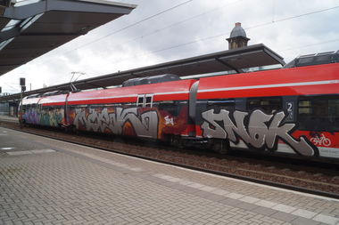 Graffiti Train in Dresden - Photo by nichtmoek - SNOK, MOEK, TRK (2017)
