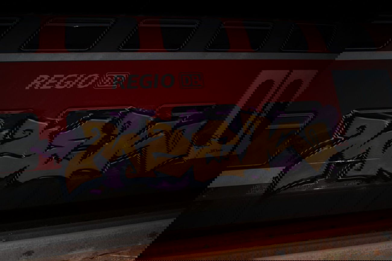 Graffiti Train in Halle - Photo by nichtmoek - MOEK, TRK (2015)