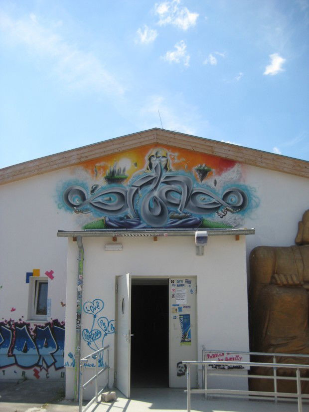 Graffiti Wall in potsdam - Photo by niemand - sirius, silas, let (2011)