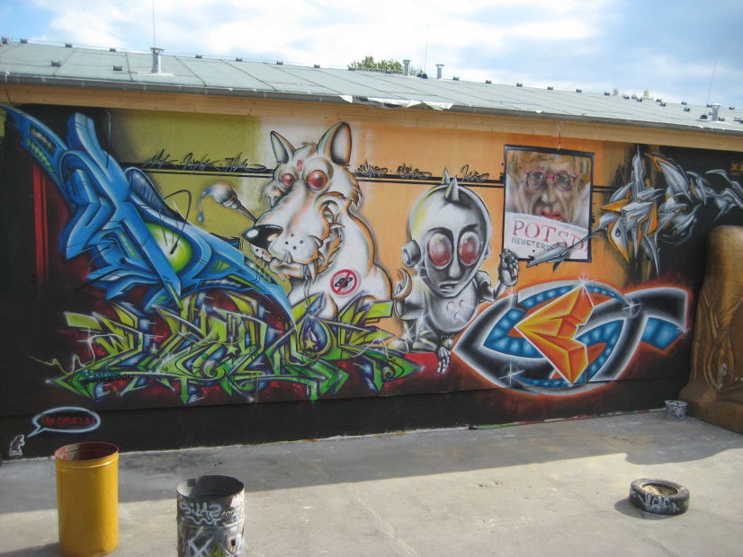 Graffiti Wall in potsdam - Photo by niemand - holm, urok, mynok (2011)