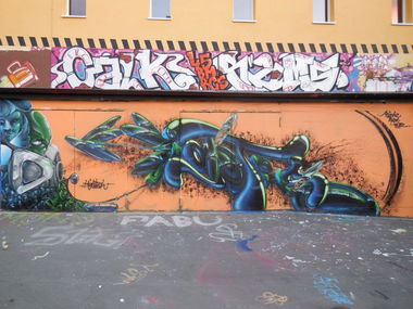 Graffiti Wall in Leipzig - Photo by niemand - bird, mücke, silas (2013)