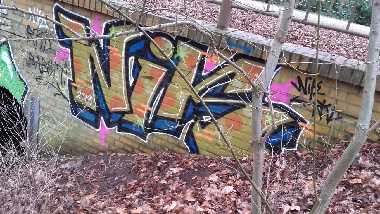 Graffiti Wall in Berlin - Photo by nik - rkl, nik, berlin (2019)