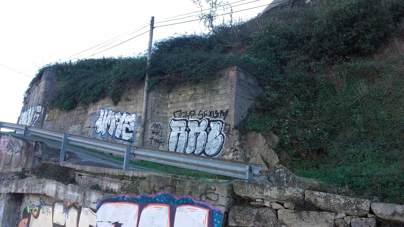 Graffiti Wall in Cedofeita - Photo by nik - rkl, portugal (2017)