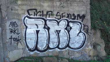 Graffiti Wall in Porto - Photo by nik - rkl, porto, portugal (2017)