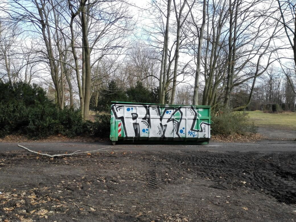 Graffiti Wall in Berlin - Photo by nik - rkl (2018)