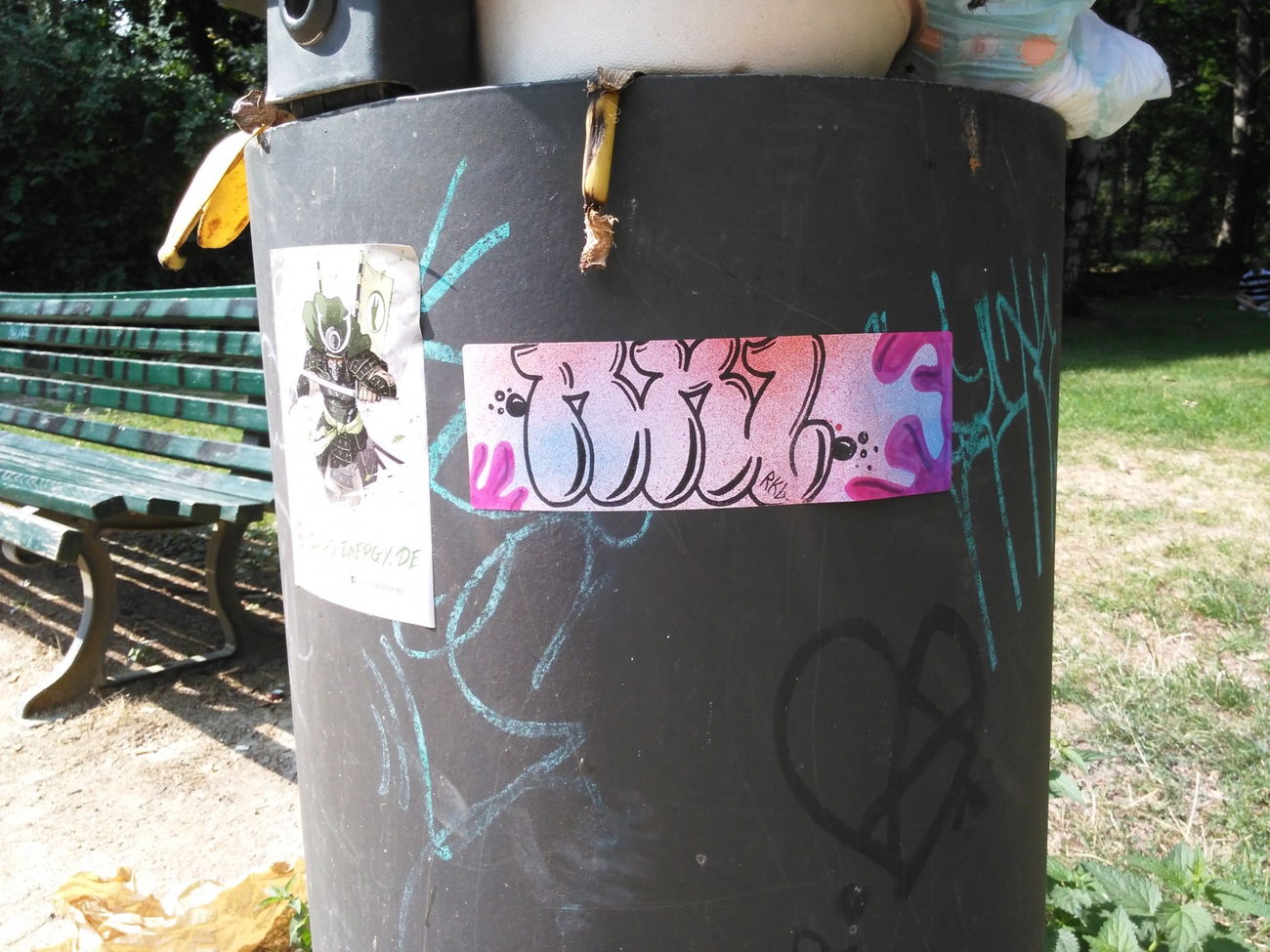 Graffiti Wall in Berlin - Photo by nik (2018)