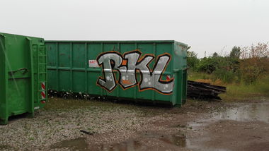 Graffiti Bombing in Deutschland - Photo by nik - erfurt, asia, markt (2016)