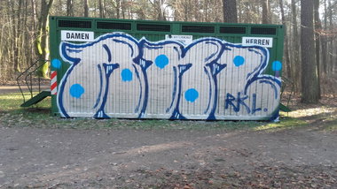 Graffiti Wall in Berlin - Photo by nik (2018)