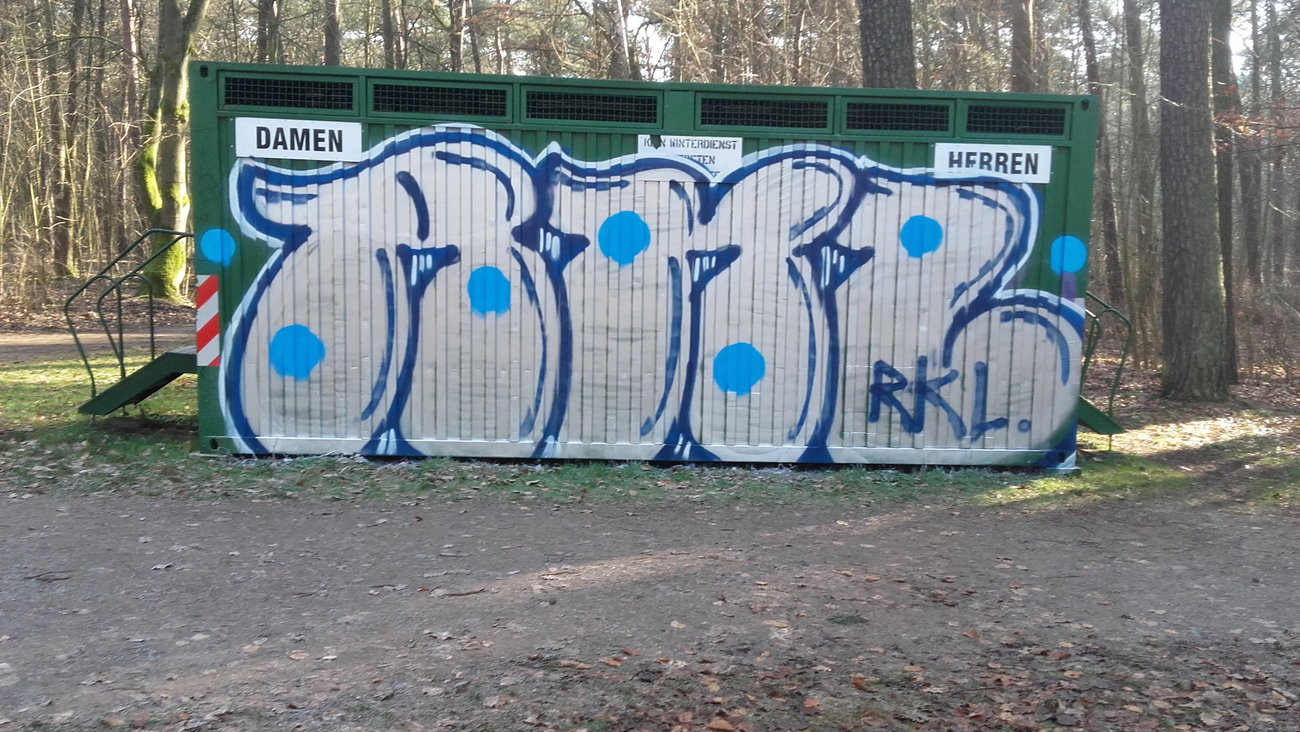 Graffiti Wall in Berlin - Photo by nik (2018)