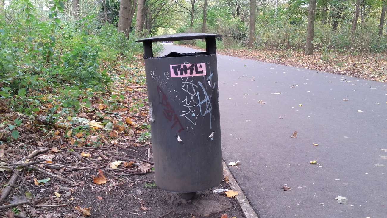 Graffiti Wall - Photo by nik