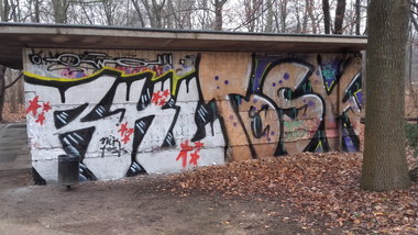 Graffiti Wall - Photo by nik