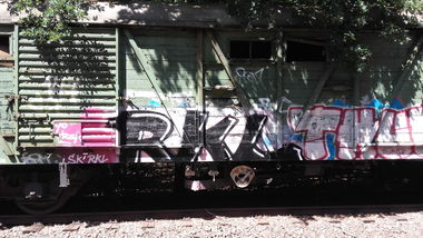 Graffiti Train - Photo by nik