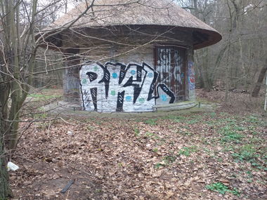 Graffiti Wall - Photo by nik - berlin (2019)