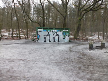 Graffiti Wall in Berlin - Photo by nik - rkl, nik, nero (2017)