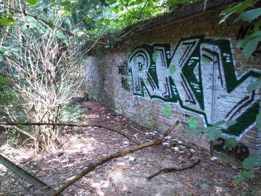 Graffiti Wall in Berlin - Photo by nik - rkl, nik, area (2018)