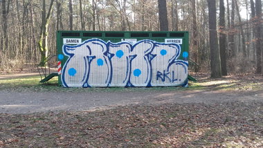 Graffiti Wall in Berlin - Photo by nik (2018)