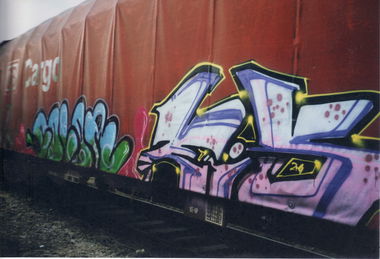Graffiti Train in Erfurt - Photo by nik (2004)