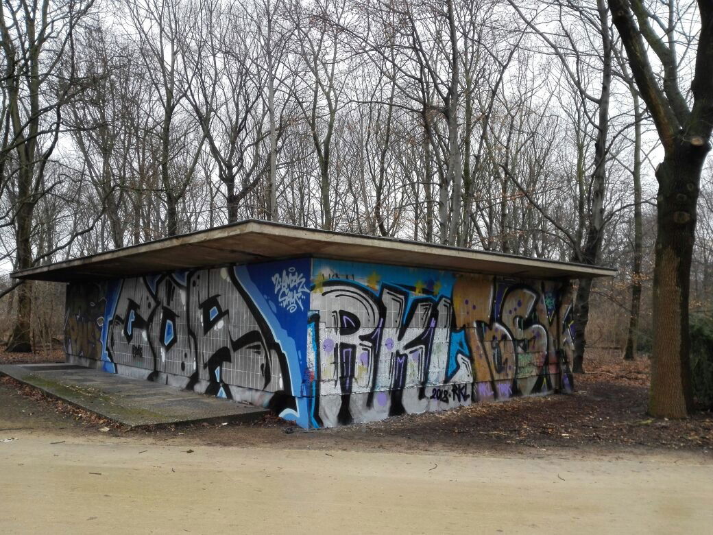 Graffiti Wall in Berlin - Photo by nik - rkl, nik, berlin (2018)