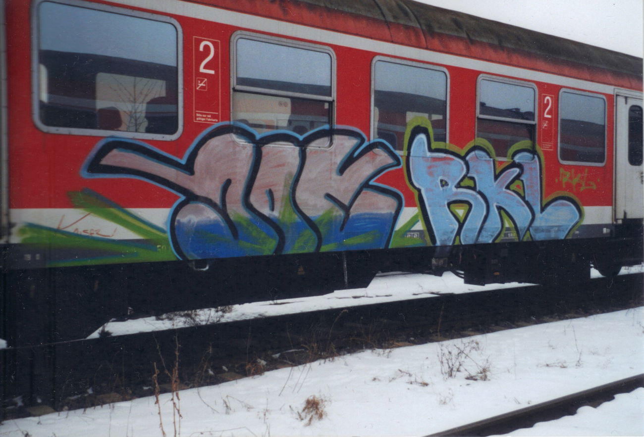 Graffiti Train in Erfurt - Photo by nik (2004)