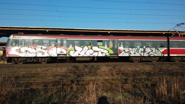 Graffiti Train - Photo by nike1984 (2015)