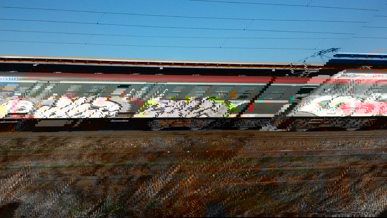 Graffiti Train - Photo by nike1984 (2015)