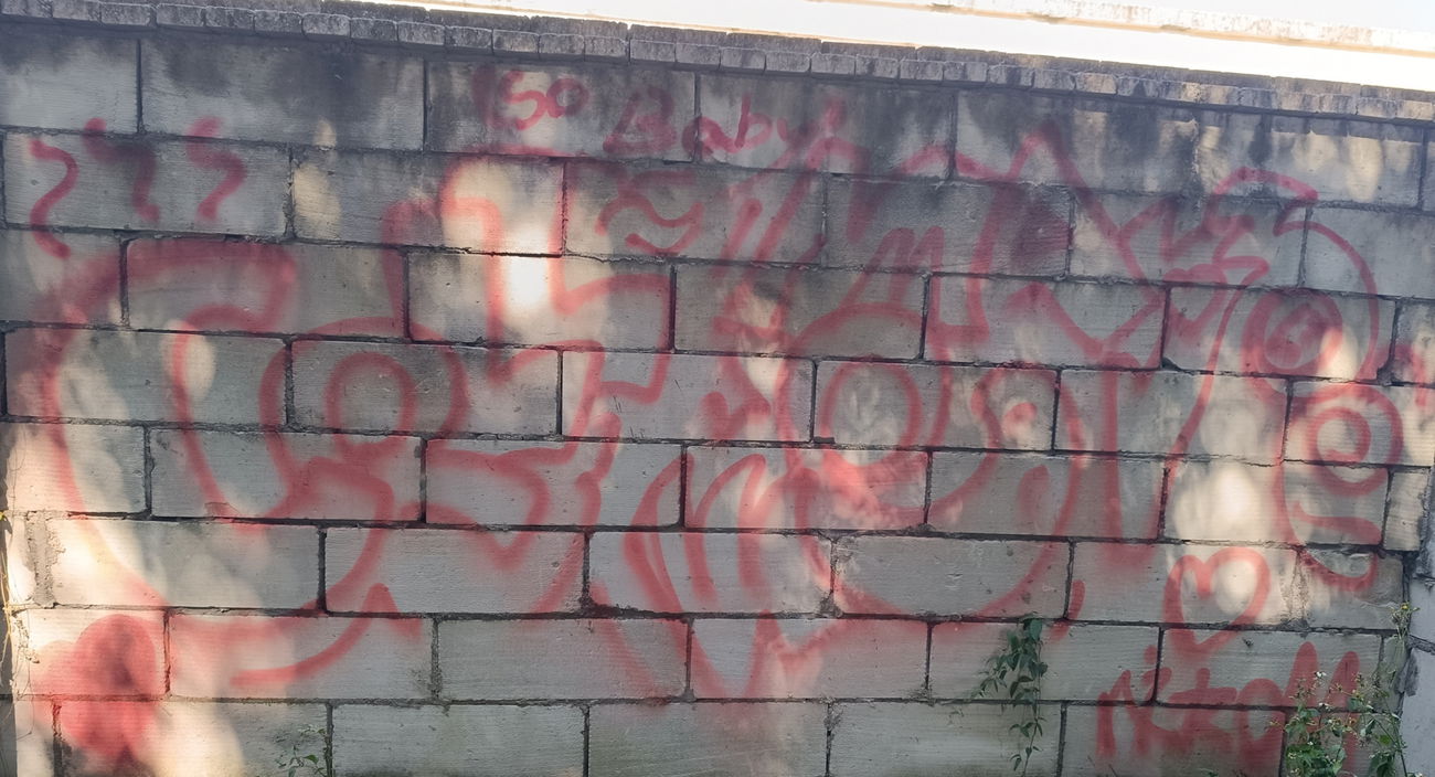 Graffiti Wall - Photo by nikoM