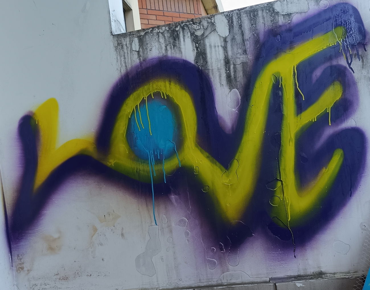 Graffiti Wall - Photo by nikoM