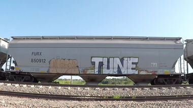 Graffiti Train in United States - Photo by ninedos - iowa