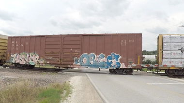 Graffiti Train in United States - Photo by ninedos - iowa