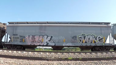 Graffiti Train in United States - Photo by ninedos - iowa