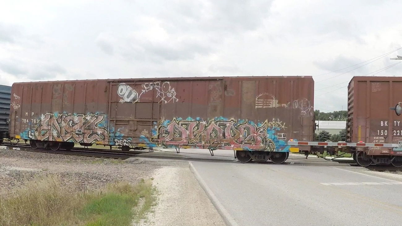 Graffiti Train in United States - Photo by ninedos - iowa