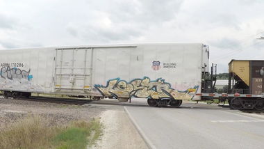 Graffiti Train in United States - Photo by ninedos - iowa