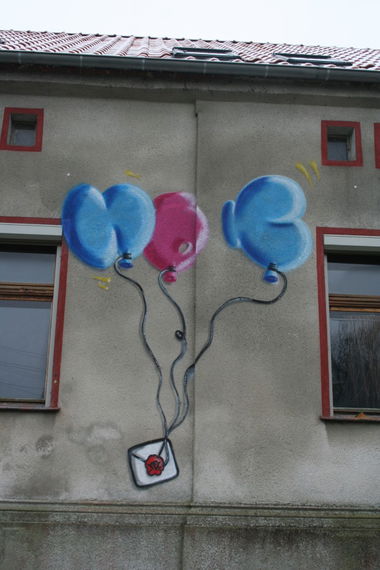 Graffiti Wall in Letschin - Photo by noc - noc, ballon, bubble (2012)