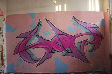 Graffiti Wall - Photo by noc