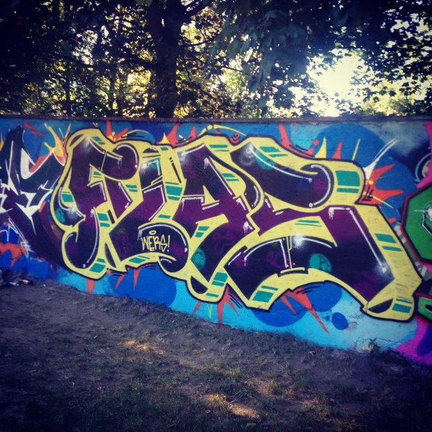 Graffiti Wall - Photo by noize - filas