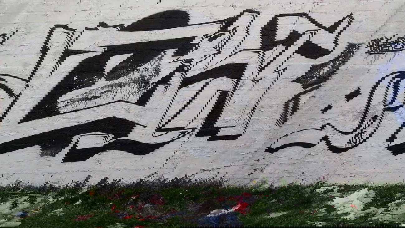 Graffiti Wall - Photo by noname77 - heist, nn, noname (2014)