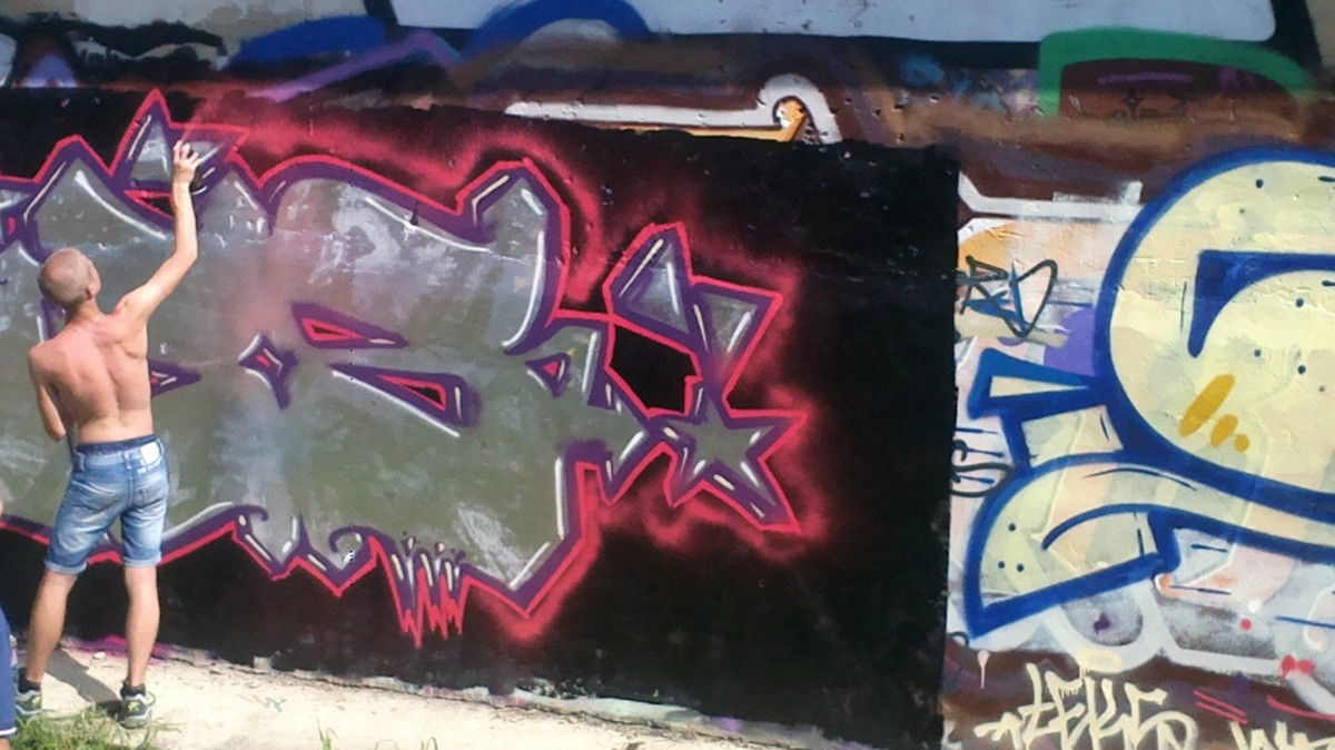 Graffiti Wall in Simferopol - Photo by note